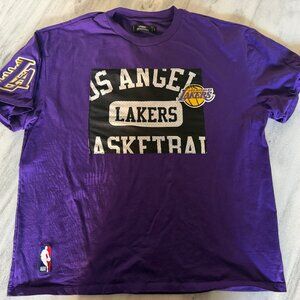Pro Standard Los Angeles Lakers Basketball Purple T-Shirt Size L